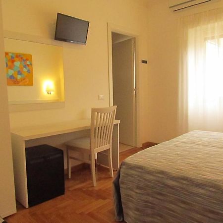Buonarroti Guest House Róma Szoba fotó